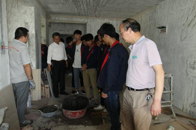 弘扬工匠精神 打造技能强国—西安建筑工程技师学院“第二届职业教育周”活动(图2)