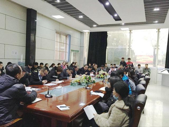 教务处组织2016级学生代表座谈会(图2)