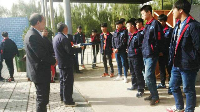 十大专业（工种）兴趣班培训圆满结束(图2)