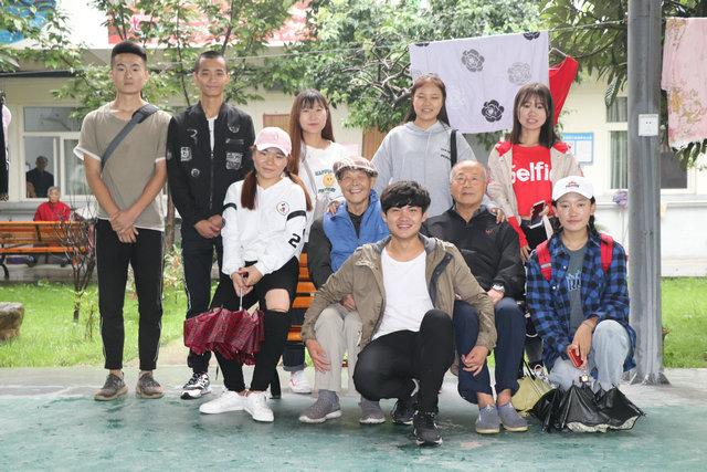 心系孤寡老人  传递人间真情——我院德育教育工作社会实践活动顺利开展(图4)
