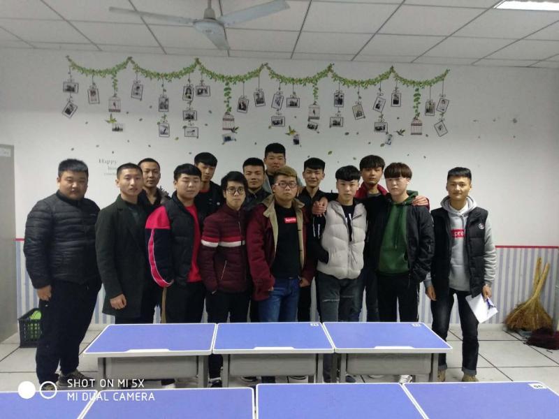 2015级城市轨道交通工程技术专业学生顶岗实习欢送会隆重举行(图3)