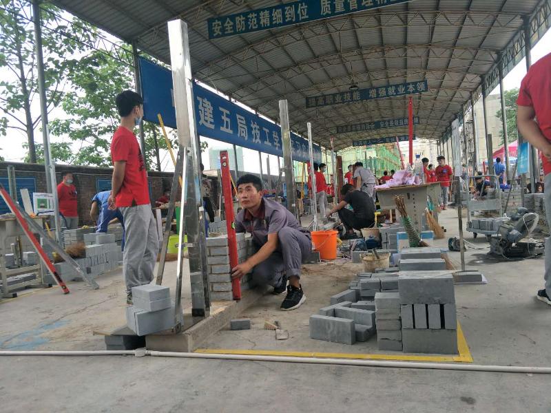我校学子赴长沙参加第45届世界技能大赛住房城乡建设行业“超英杯”砌筑项目选拔赛(图3)