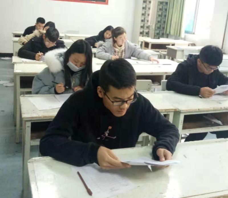 西安建筑工程技师学院第十一届技能大赛工程算量项目成功举行(图1)