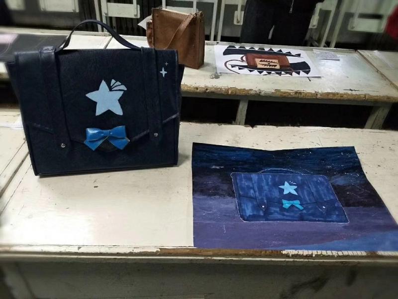 西安建筑工程技师学院第十一届技能大赛箱包设计与制作项目成功举行(图2)