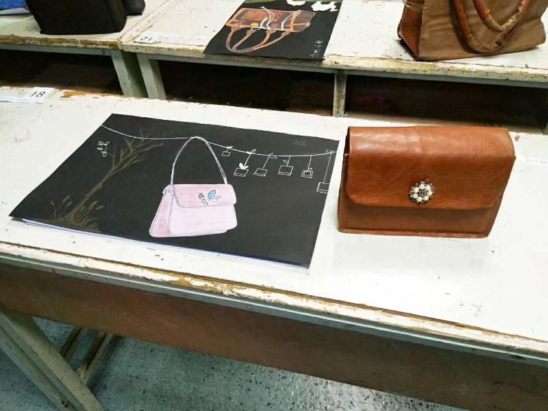 西安建筑工程技师学院第十一届技能大赛箱包设计与制作项目成功举行(图3)